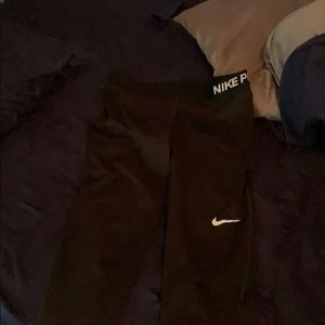 Women’s Nike Pro Leggings